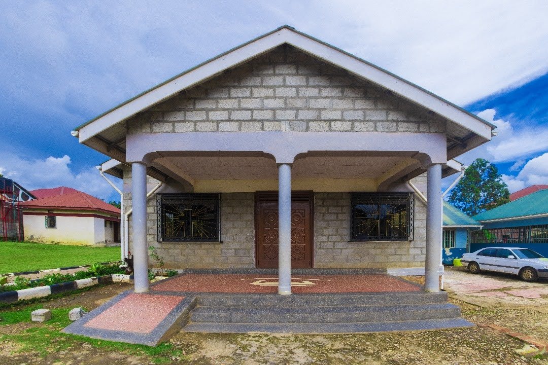 The entrance and front of Open Door Baptist Church